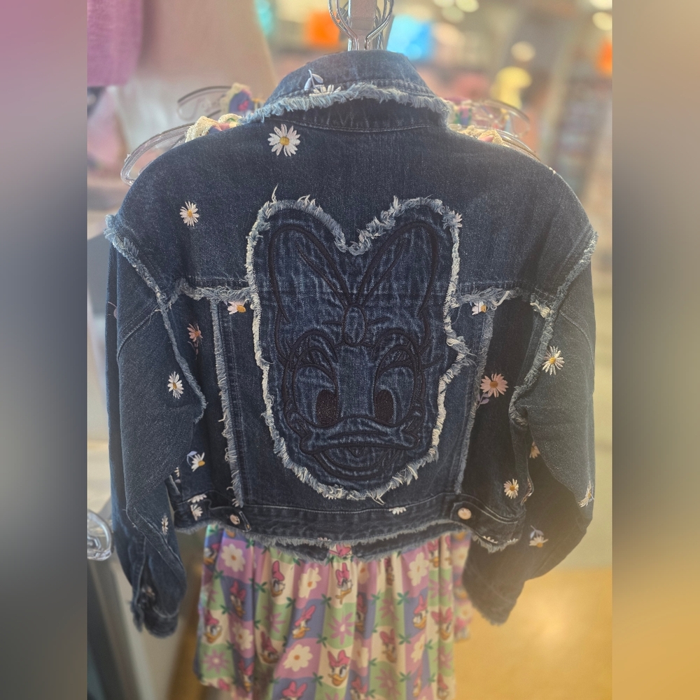 Disney Parks X Her Universe Daisy Duck Jean Jacket M